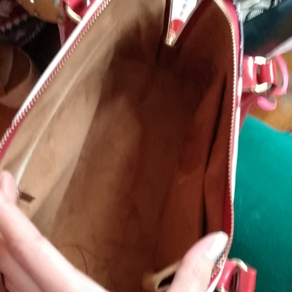 Clutch - Picture 2 of 3